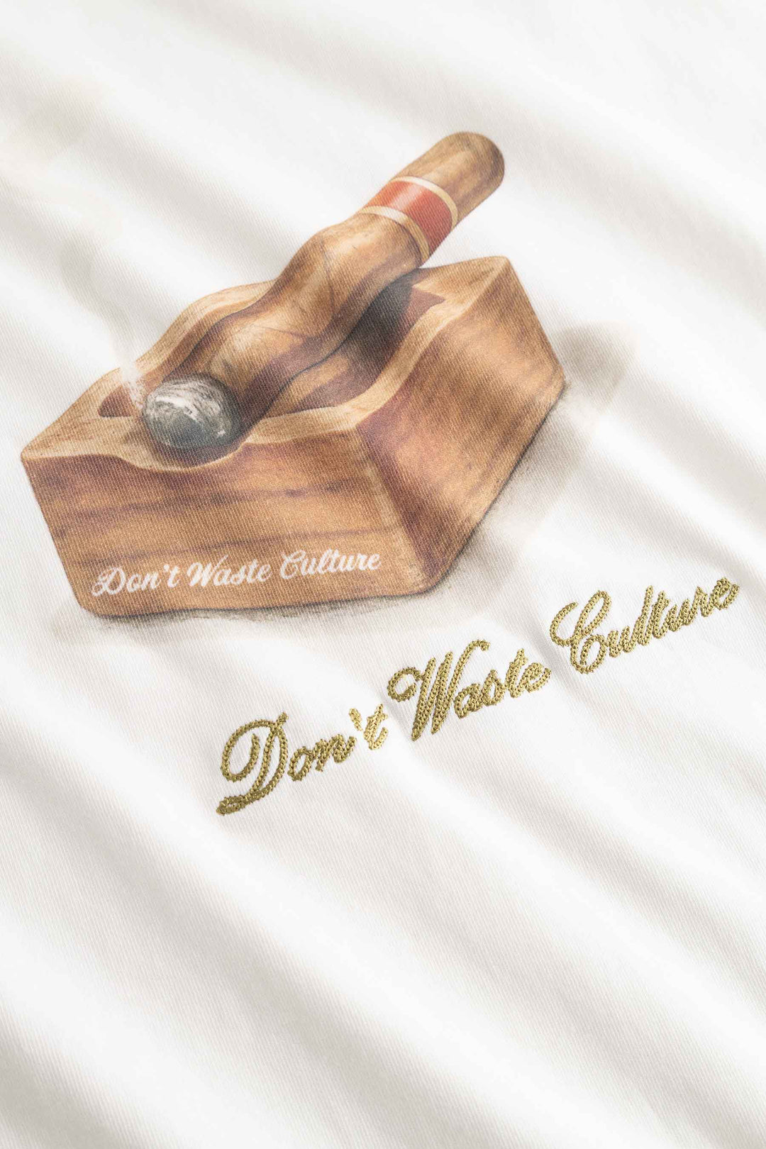 Nomi T-shirt | Off-White - Early access Don't Waste Culture